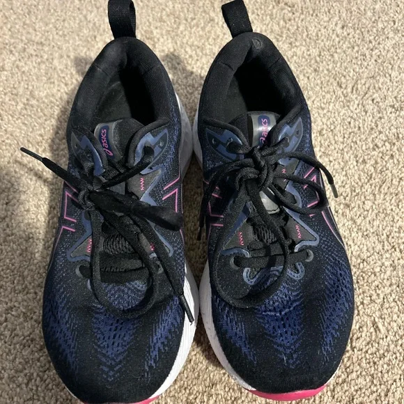 Women’s Asics Tennis Shoes Size 8 - Picture 4 of 7